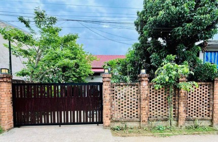 Cần bán biệt thự sân vườn view sông bên cạnh trụ sở Công an tỉnh Thừa Thiên Huế giá bán chỉ 4.x tỷ