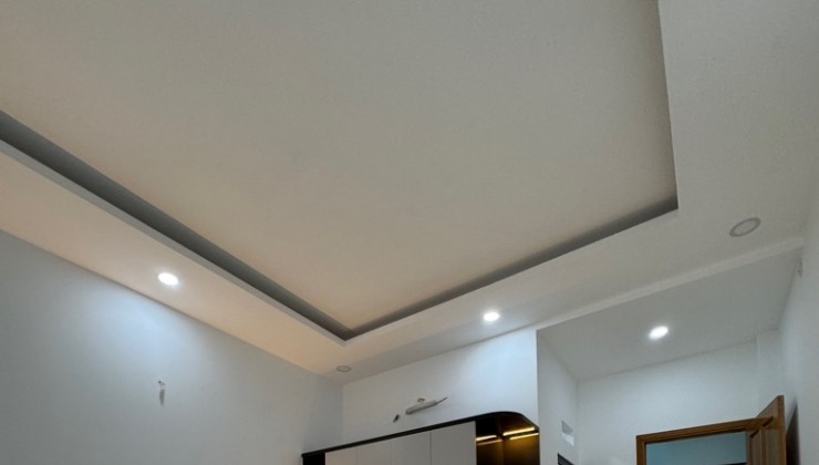 Cực Hiếm. Nhà Mặt Tiền Kinh Doanh 4 Tầng. 80m2, Ngay Nguyễn Ảnh Thủ Cần Bán Gấp