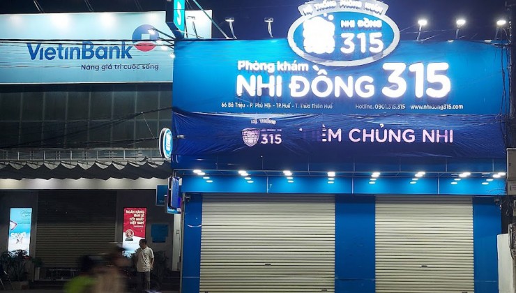 Cho thuê 10m mặt tiền Bà Triệu ngay ngã 3 khu vực sầm uất nhất Tp Huế