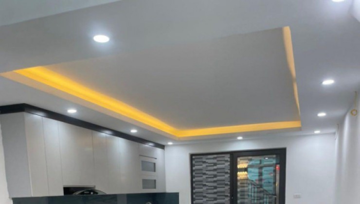 Yên Ngưu, Ngọc Hồi, 37m2, 3 tầng- 1 tum, 4 ngủ, Đường ôtô tránh, Chỉ nhỉnh 5 tỉ, LH 0904960958