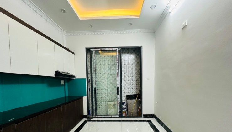 NHÀ XUÂN THỦY CẦU GIẤY,36M2,GIÁ CHƯA ĐẾN 5 TỈ,NGÕ THÔNG TO RỘNG,SỔ NỞ HẬU