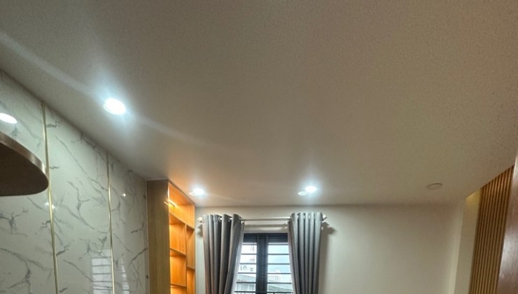 Bán nhà đường số 7, đường xe tải thông, tặng full nội thất, 4 tầng DTSD 183m2 chỉ 6.3 tỷ.