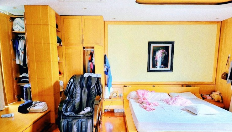 Biệt Thự Siêu Vip Quận Hoàng Mai, Lô Góc phố Nguyễn Đức Cảnh 140m x 4T x Mt 22m. Giá 28 Tỷ.