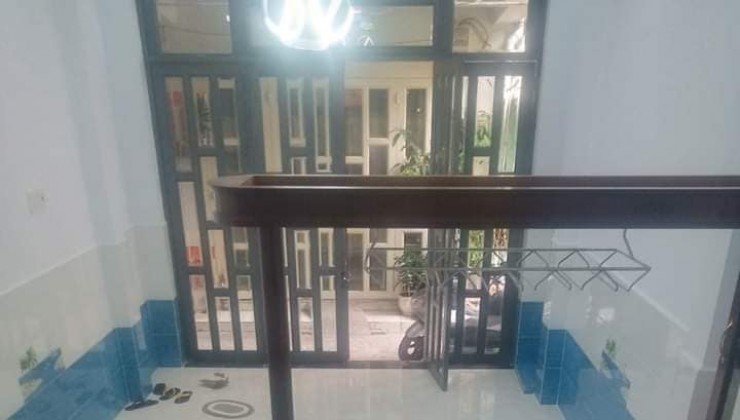 Hien - Nhà Bán Bấp Số 6 Cư Xá Đô Thành -  Q3,  2  tầng,  2 pn , hẻm thông chỉ  5,2 tỷ còn TL