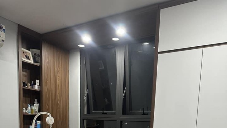 BÁN GẤP CC 90 NGUYỄN TUÂN, THANH XUÂN 70M 2 NGỦ 2 WC NHÀ ĐẸP Ở LUÔN 0987,063.288