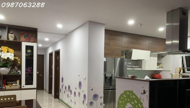 BÁN CHUNG CƯ  CENLAND 137  NGUYỄN NGỌC VŨ- CẦU GIẤY 2 NGỦ 2 WC  NHỈNH 4 TỶ
