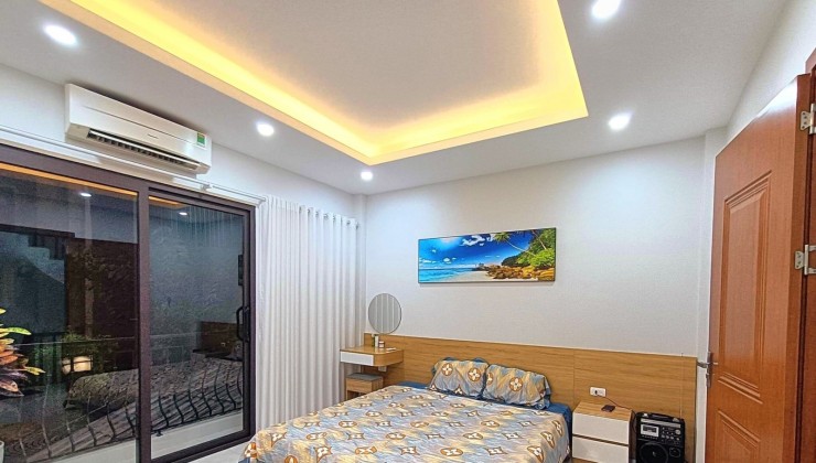Nhà 4 tầng dân xây khu P/ lô TĐC Giang Biên, vỉa hè ô tô tránh, 68m, MT 4.5m, nhỉnh 11 tỷ