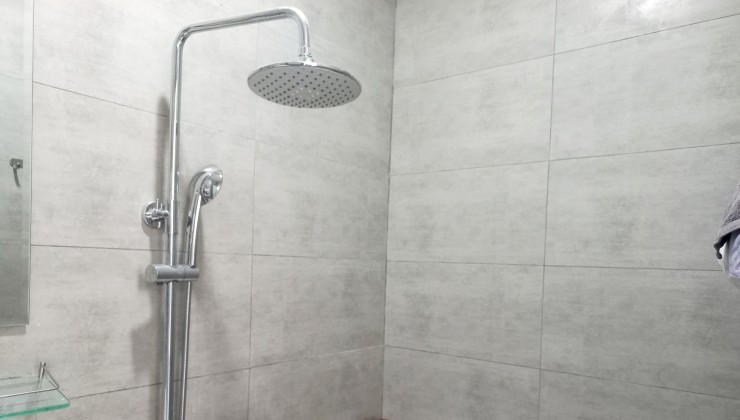 Nhà MT Khu Phân lô Bình Chiểu, 4.7x11, 3 Tầng mới, ÔTô tránh, 3PN,4W Tỷ WC, 3.95 tỷ