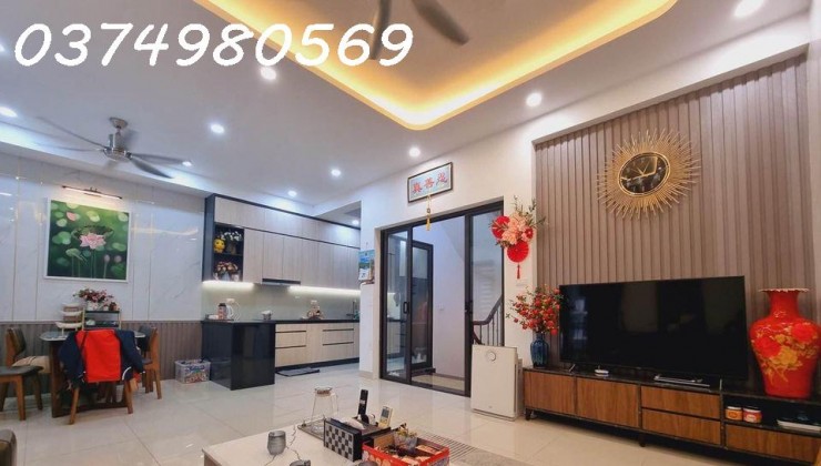 Bán nhà Vạn Phúc lô góc 35m2  Kinh doanh đỉnh, Ô tô đỗ Giá đầu tư