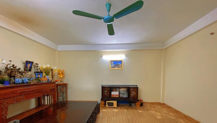 Bán Nhà Mặt Ngõ 521 Phố Trương Định, Quận Hoàng Mai, 108m x 3T. Giá 17 tỷ.