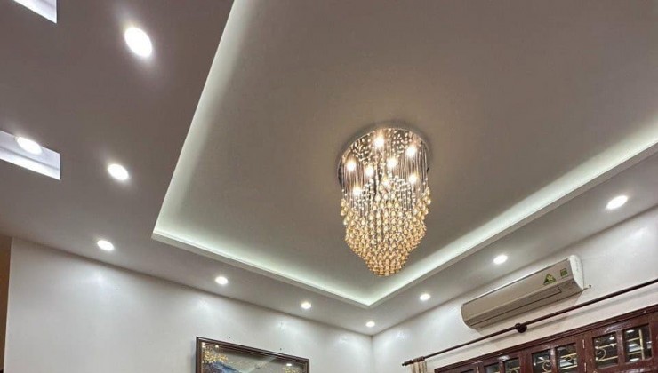 Biệt Thự Lô Góc Quận Hoàng Mai, Phố Hoàng Liệt 190m x 4T x 11m. Giá 23 tỷ.