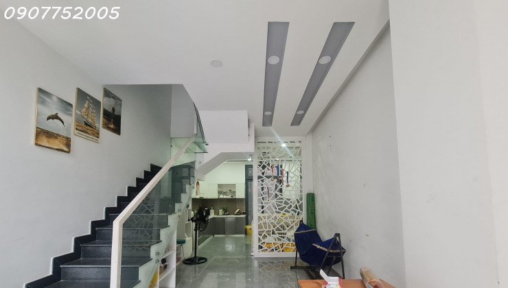 NHÀ ĐẸP 3 TẦNG HBC - HXH - CHỈ 6.2 TỶ