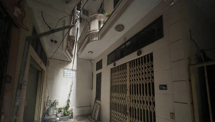 Bán Nhà Cầu Giấy 55m x 4 Tầng Mt 7m Nhà Dân Xây  Nhỉnh 6 Tỷ.