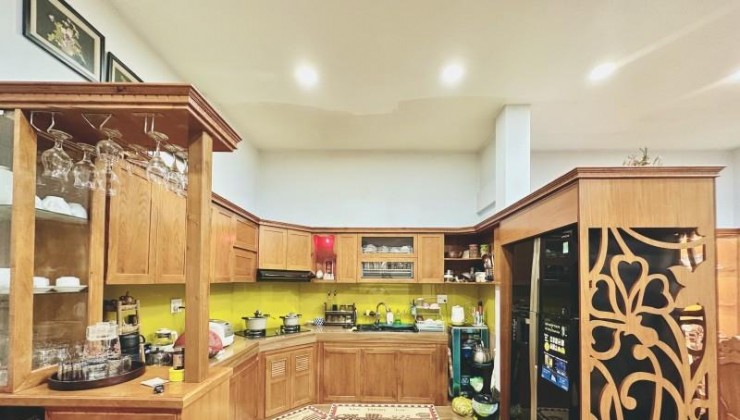 Măt tiền Kinh Doanh Đồng Đen 235m2 3 Tầng hơn 49 tỷ Bàu Cát Tân Bình