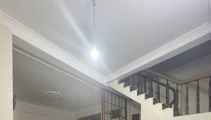 Bán Nhà Cầu Giấy 55m x 4 Tầng Mt 7m Nhà Dân Xây  Nhỉnh 6 Tỷ.