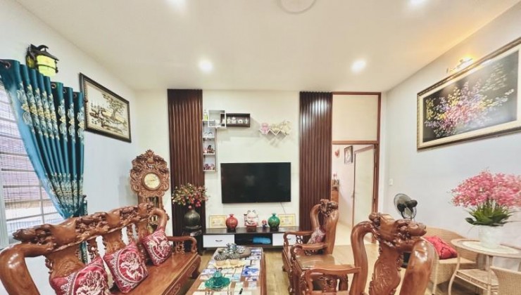 Măt tiền Kinh Doanh Đồng Đen 235m2 3 Tầng hơn 49 tỷ Bàu Cát Tân Bình