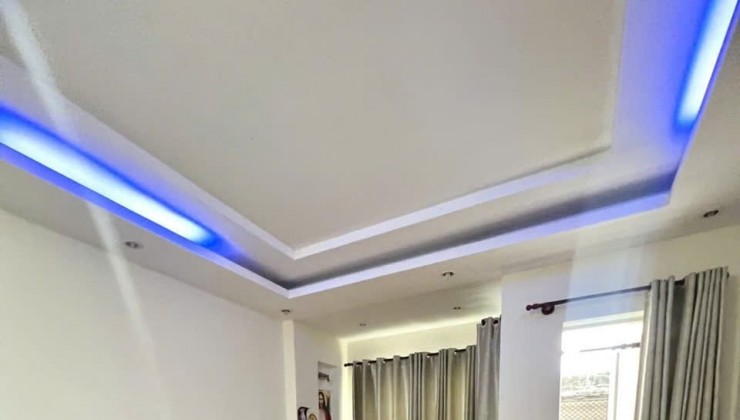 Bán Nhà tân Sơn Nhì -  4 Tầng - 52M2 - HẺM THÔNG CỰC ĐẸP -  Chỉ  4.6 Tỷ Bao Đầu Tư.