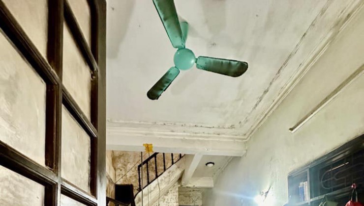 Bán Nhà Trung Kính Cầu Giấy 46/52m Lô Góc Ô TÔ Vào Nhà Kinh Doanh Sầm Uất Giá 12.8 Tỷ.