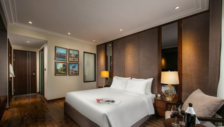 KHÁCH SẠN VIP-Trần Thái Tông Gần Đại Sứ Quán Mỹ 127m/ 7Tầng/ MT 8.1m chỉ 70 Tỷ