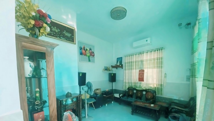 Bán nhà Võ Văn Ngân, gần Vincom Thủ Đức, HXH TRÁNH, 70m2, giá 4  tỷ, hiếm có khó tìm.