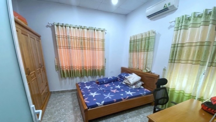 Bán nhà Võ Văn Ngân, gần Vincom Thủ Đức, HXH TRÁNH, 70m2, giá 4  tỷ, hiếm có khó tìm.