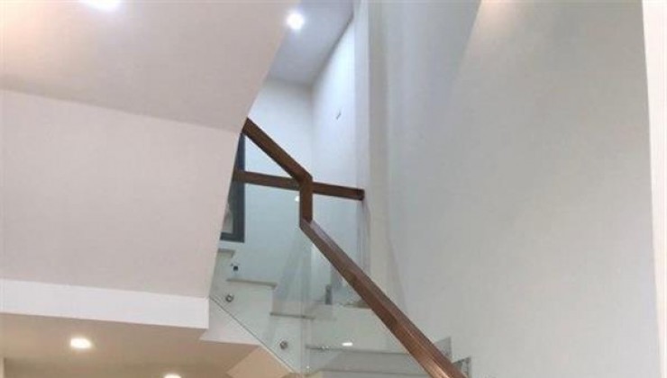 KHU AN NINH - ĐANG CHO THUÊ 9TR NHÀ 2 TẦNG HẺM XE HƠI VÀO NHÀ 2 TẦNG BTCT-