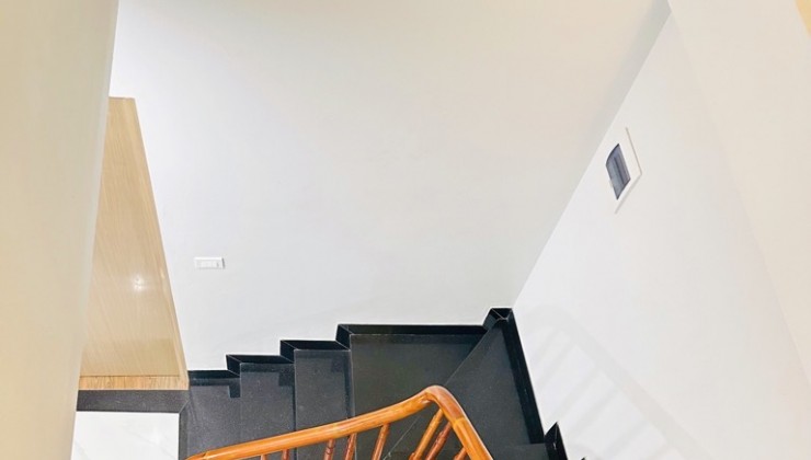 Bán nhà giáp khu đt Liền kề Xa La, Hà Đông DT55m2 Mặt tiền 4,2m Giá 8,3 Tỷ