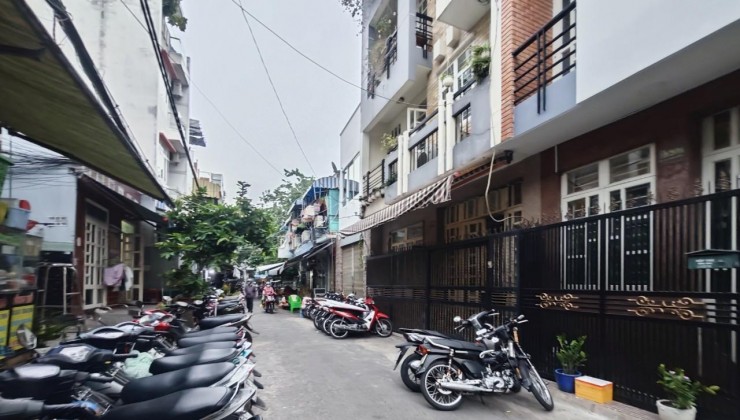 60M2 XE HƠI VÀO NHÀ KO LỘ GIỚI KO QUY HOẠCH - VUÔNG VỨC - CHỈ 6.x TỶ NHÀ MỚI 3 TẦNG KHU PHÂN LÔ VIP