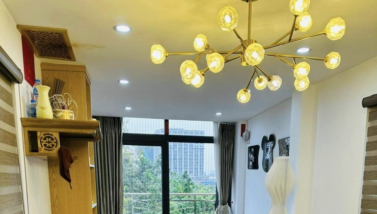 Mặt Phố 7 Tầng Thang Máy Đặng Tiến Đông 40M2 15.5 Tỷ - Ở + Cho Thuê 30Tr/th