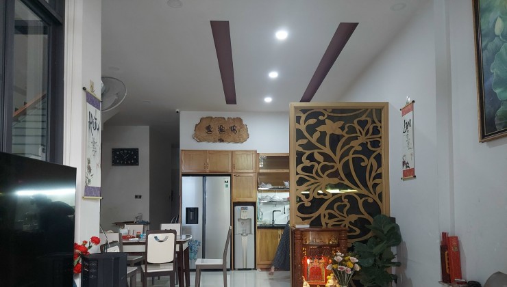 GẤP!. BÁN NHÀ ĐẸP 3 TẦNG, DT ĐẤT:100M2, ĐƯỜNG AN TRUNG ĐÔNG, GẦN BIỂN MỸ KHÊ ĐÀ NẴNG NHỈNH 6 TỶ.