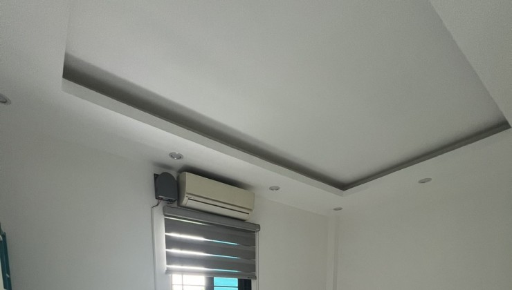 Bán nhà phố Định Công , 39 m x 2 tầng , nhà đẹp giá rẻ , giá 2 tỷ 200