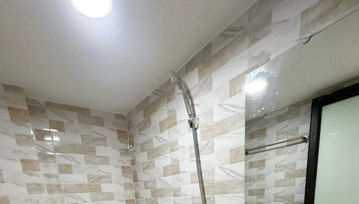 Chính chủ cần bán tòa CCMN mới tinh 110m2, 9 tầng, 28 phòng, đường Lê Quang Đạo