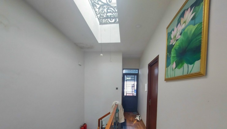 GẤP!. BÁN NHÀ ĐẸP 3 TẦNG, DT ĐẤT:100M2, ĐƯỜNG AN TRUNG ĐÔNG, GẦN BIỂN MỸ KHÊ ĐÀ NẴNG NHỈNH 6 TỶ.