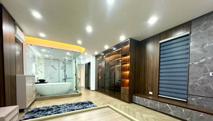 bán nhà Nguyễn Văn Cừ, 60m x 7 tầng, lô góc, thang máy, gara ôtô, full nội thất