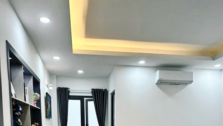 Nhà Siêu Phẩm, ÔTÔ NGỦ Nhà, Lê Văn Thọ P.8 Gò Vấp, 4.3 x 18M, 4 Lầu. Nhỉnh 9 Tỷ,Căn