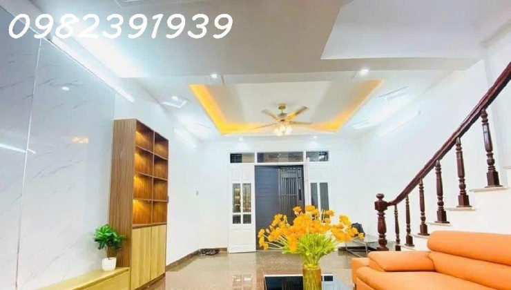 KHƯƠNG TRUNG - NGÕ 3 GÁC 30M RA MẶT PHỐ 65M 8,2 TỶ