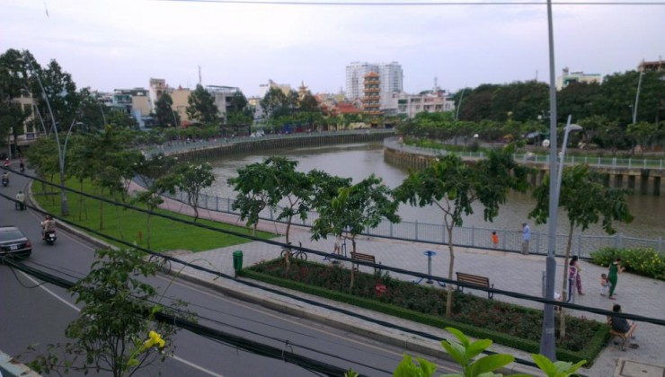 Hien - Nhà Bán Bấp Số 6 Cư Xá Đô Thành -  Q3,  2  tầng,  2 pn , hẻm thông chỉ  5,2 tỷ còn TL