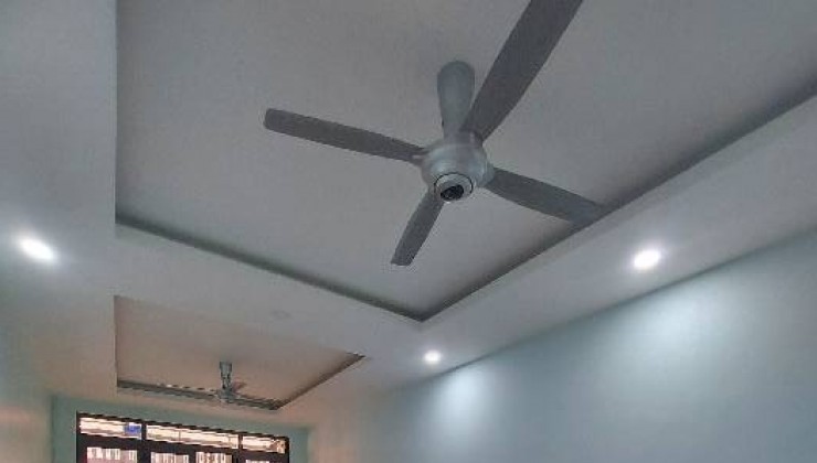 Bán CHDV QL13, Bình Thạnh, Ngay BX Miền Đông, gần 200m2, 4 tầng, Giá 19,5 tỷ (bớt lộc).

 Bán CHDV QL13, Bình Thạnh, Ngay BX Miền Đông, gần 200m2,