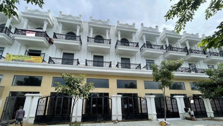 CHỈ 4,79 TỶ TL NHÀ PHỐ ONE PALACE HÀ HUY GIÁP 5 TẦNG BTCT NGAY CẦU VƯỢT NGÃ 4 GA (4X16M) SHR