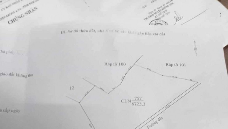 CẦN BÁN LÔ ĐẤT BẰNG PHẲNG DT 6 SÀO 7 CÁCH ĐƯỜNG BÊ TÔNG 500M ĐIỆN NƯỚC ĐẦY ĐỦ,LH 0329823795