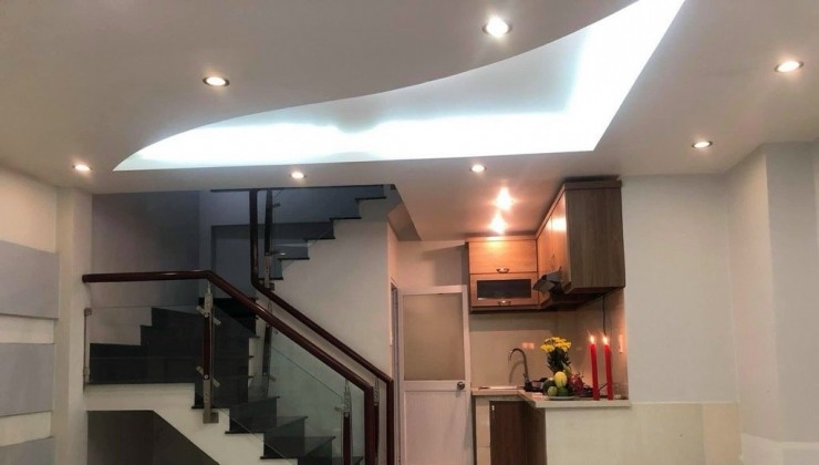 Nhà góc 4 tầng, 32m2, Lê văn lương, tân kiểng, quận 7, nhỉnh 3T