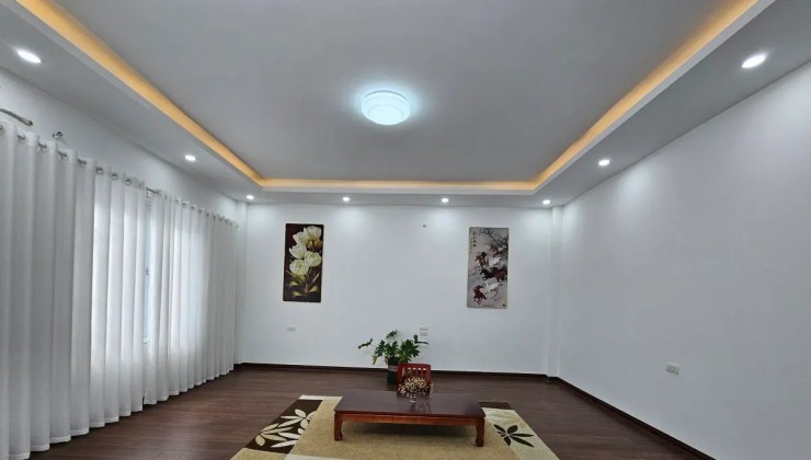 BÁN NHÀ FULL NỘI THẤT ĐẸP LUNG LINH 40M2, 5 TẦNG,7 TỶ.