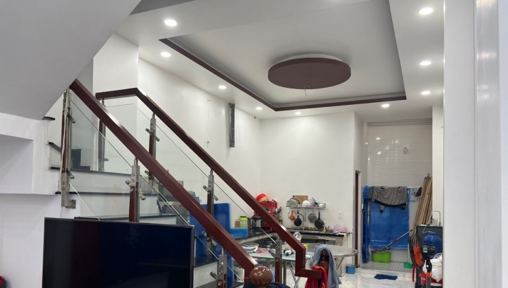 GẤP BÁN - NHÀ TRƯỜNG CHINH QUẬN 12 - 78M2, 3 TẦNG BTCT, 4 PN - KHU DÂN TRÍ - NHÀ ĐẸP Ở NGAY - NHỈNH 5 TỶ.