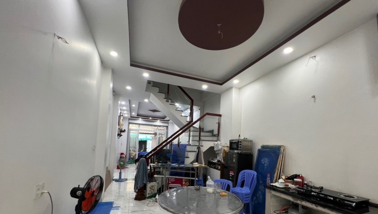 GẤP BÁN - NHÀ TRƯỜNG CHINH QUẬN 12 - 78M2, 3 TẦNG BTCT, 4 PN - KHU DÂN TRÍ - NHÀ ĐẸP Ở NGAY - NHỈNH 5 TỶ.