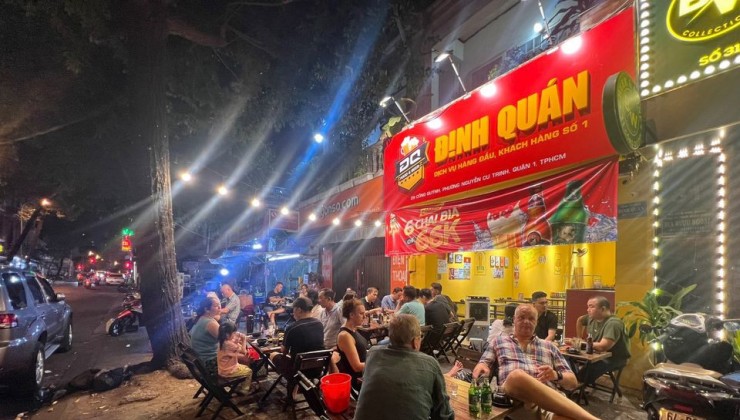 CẦN SANG QUÁN NHẬU Địa chỉ: mặt tiền, số 29 Cống Quỳnh, Phường Nguyễn Cư Trinh, Quận 1 , TP Hồ Chí Minh