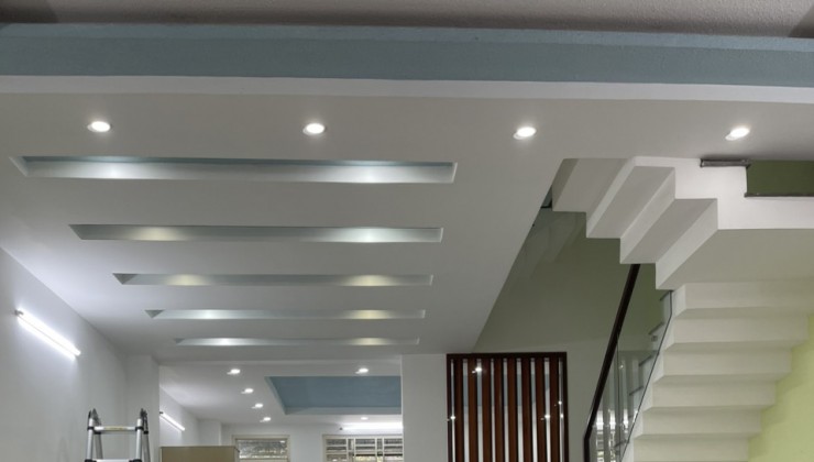 130m2  ngang khủng 6mMặt tiền đường 10m  4 tầng chỉ 11.5 tỷ khu dân cư giáp Phú Mỹ Hưng