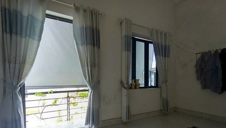 Nhà đẹp gần Biển Mỹ Khê Sơn Trà, chỉ 4.45 tỷ 65m2 ngang 5. Lh:0934456786.