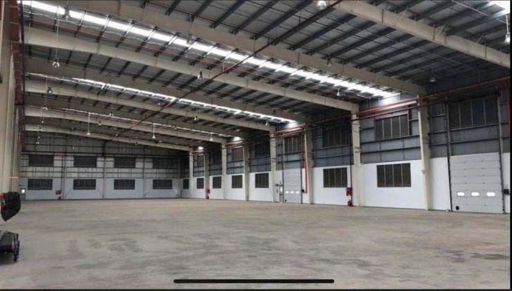 Cho thuê xưởng Thuận An, Bình Dương. TDT 6000m2, DTX 3200m2, VP 300m2. PCCC vách tường, đường xe cont