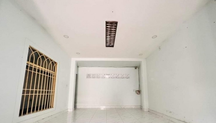 HIẾM. NHỈNH 3 TỶ CÓ NGAY NHÀ 2 TẦNG, 80M2, HẺM 8M TRUNG TÂM QUẬN 12