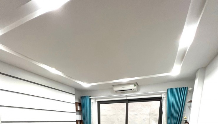 BÁN NHÀ PHỐ ĐÀO TẤN 5T, 30M2, GẦN Ô TÔ,KINH DOANH, NGÕ THẲNG TẮP, Ở NGAY, CHỈ 5,8 TỶ